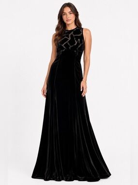 90s Vintage Reggio Velour Striking Formal Maxi Gown (Black) Size 8